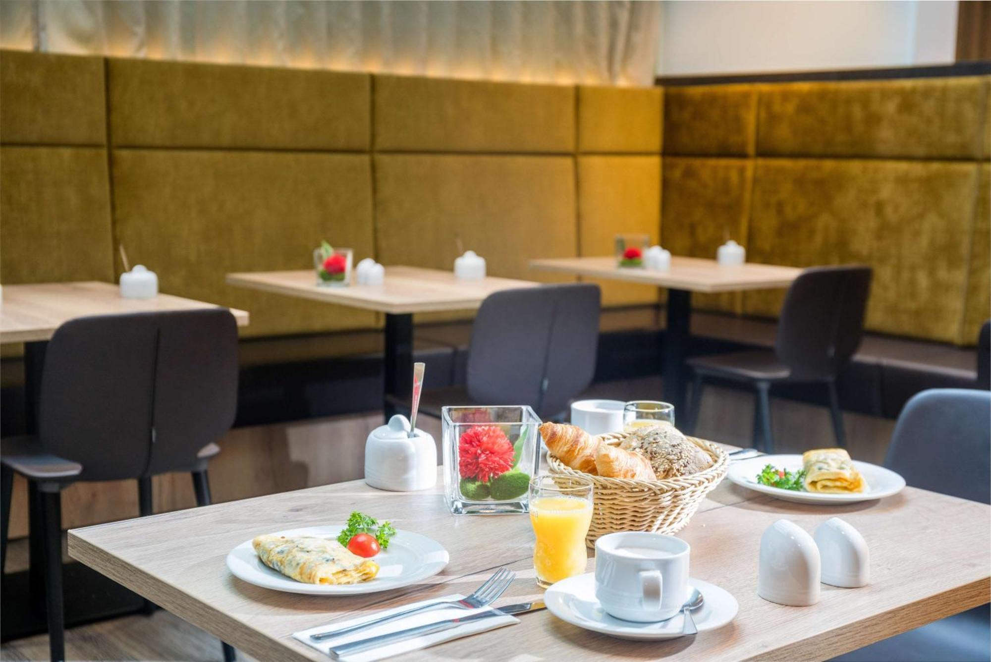 Hotel Western München Airport 4*